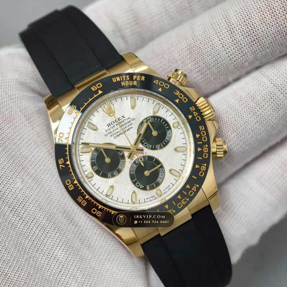 Rolex Cosmograph Daytona Gibeon Meteorite Dial 18K Yellow Gold Ref. 116518 — Private Vault Edition — Studio Gallery Plate II in 18K Yellow Gold Au750 (160.6g Verified Mass, Rolex Manufacture Cal. 4130 - 72h Power Reserve)