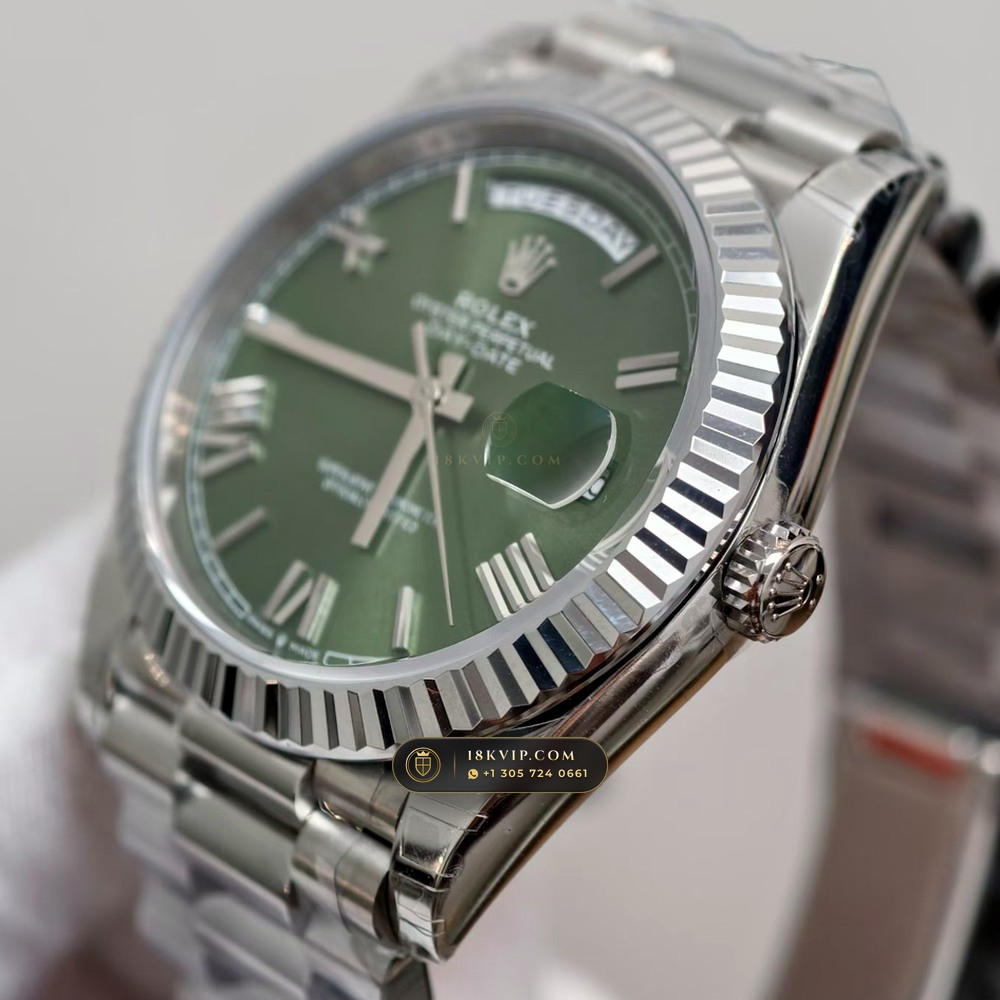 Rolex Day-Date 40 18K White Gold Geneva Atelier Spec Ref. 228239 — Private Vault Edition — Studio Gallery Plate IV in 18K White Gold Au750 (210.9g Verified Mass, Rolex Manufacture Cal. 3255 - 70h Power Reserve)