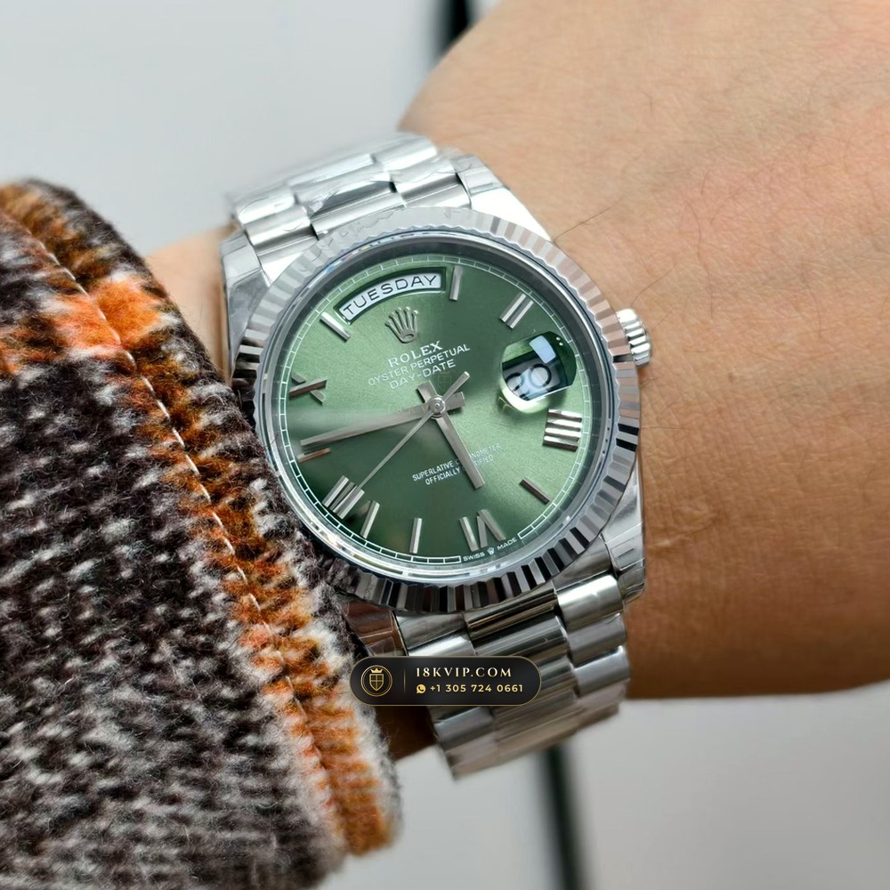 Rolex Day-Date 40 18K White Gold Geneva Atelier Spec Ref. 228239 — Private Vault Edition — Studio Gallery Plate VIII in 18K White Gold Au750 (210.9g Verified Mass, Rolex Manufacture Cal. 3255 - 70h Power Reserve)