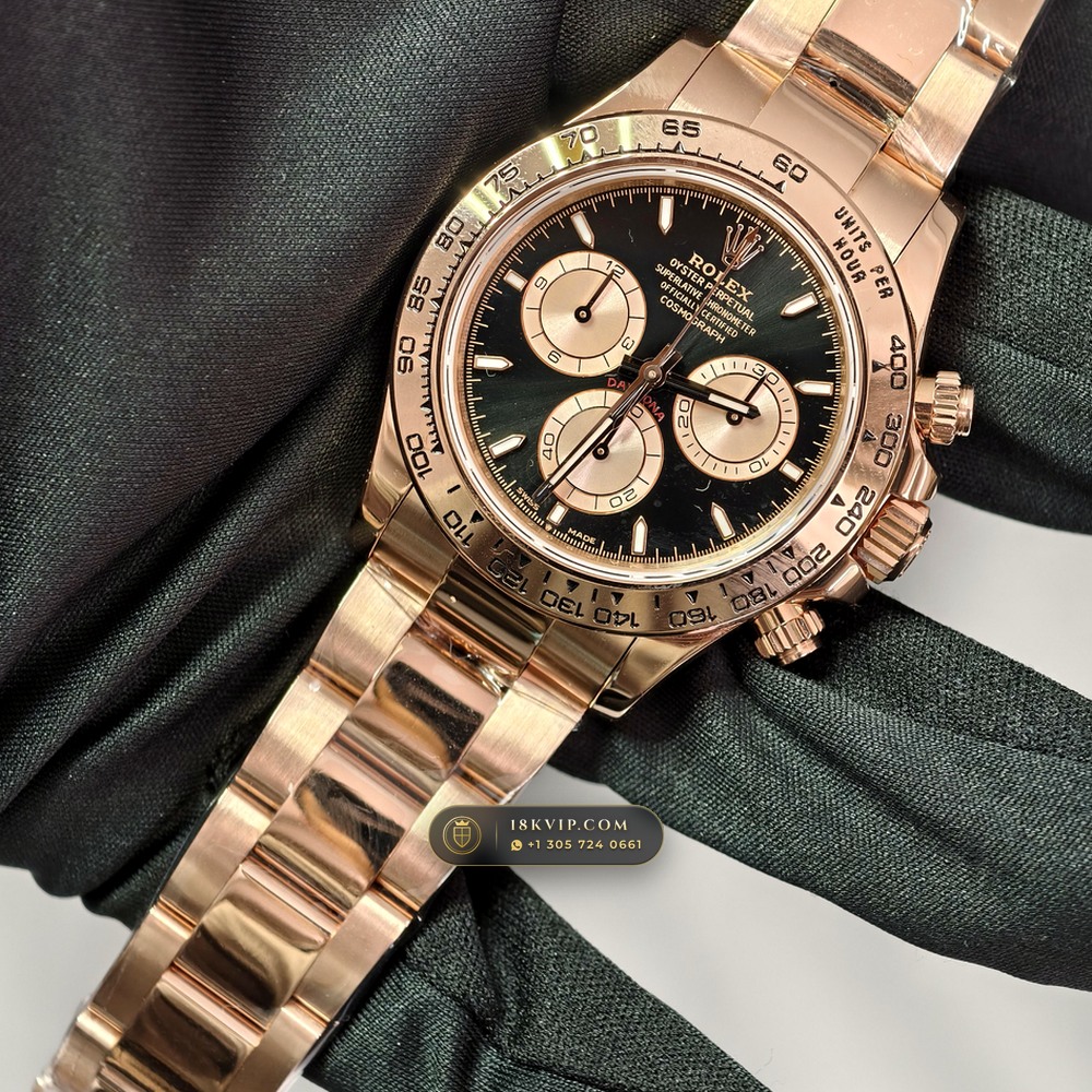 Rolex Cosmograph Daytona 18K Everose Gold Hand-Chamfered Bevel Spec Ref. 126505 — Private Vault Edition — Studio Gallery Plate III in 18K Rose Gold Au750 (216.6g Verified Mass, Rolex Manufacture Cal. 4131 - 72h Power Reserve)