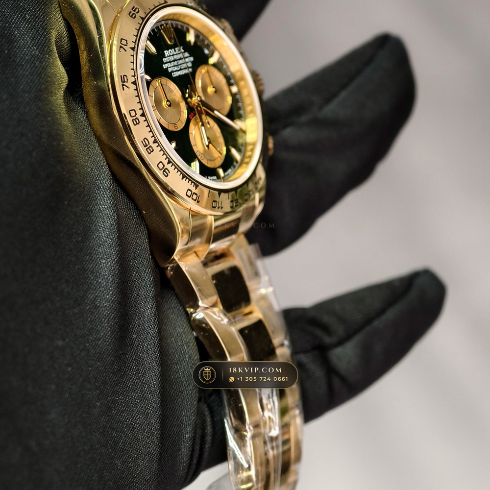 Rolex Cosmograph Daytona 18K Yellow Gold Custom SW Dial Deep Crystal Optics Ref. 126508 — Private Vault Edition — Studio Gallery Plate X in 18K Yellow Gold Au750 (216.9g Verified Mass, Rolex Manufacture Cal. 4131 - 72h Power Reserve)