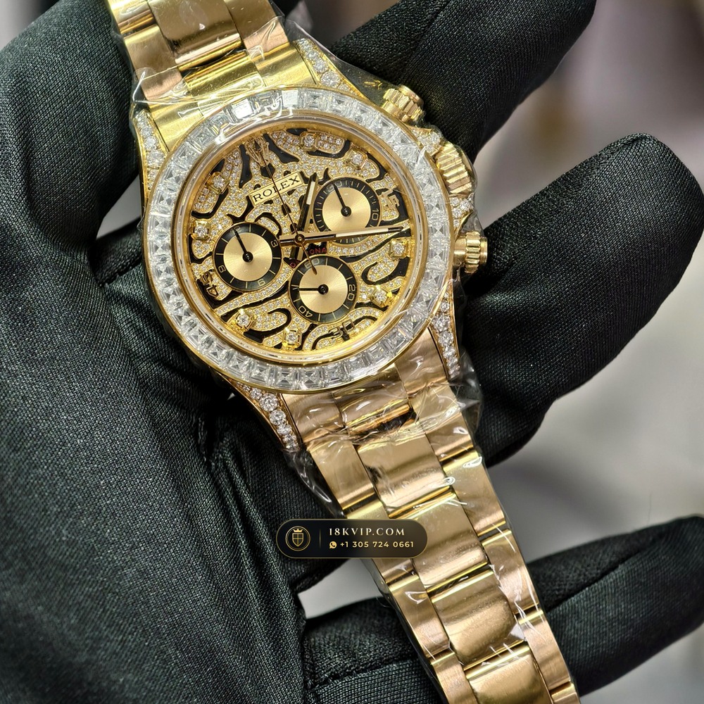 Rolex Cosmograph Daytona 18K Yellow Gold Ref. 116598TBR — Private Vault Edition — Studio Gallery Plate III in 18K Yellow Gold Au750 (216.8g Verified Mass, Rolex Manufacture Cal. 4130 - 72h Power Reserve)