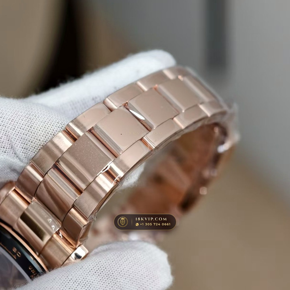 Rolex Cosmograph Daytona Aventurine Starry Dial 18K Everose Gold Ref. 126505 — Private Vault Edition — Studio Gallery Plate V in 18K Rose Gold Au750 (216.2g Verified Mass, Rolex Manufacture Cal. 4131 - 72h Power Reserve)