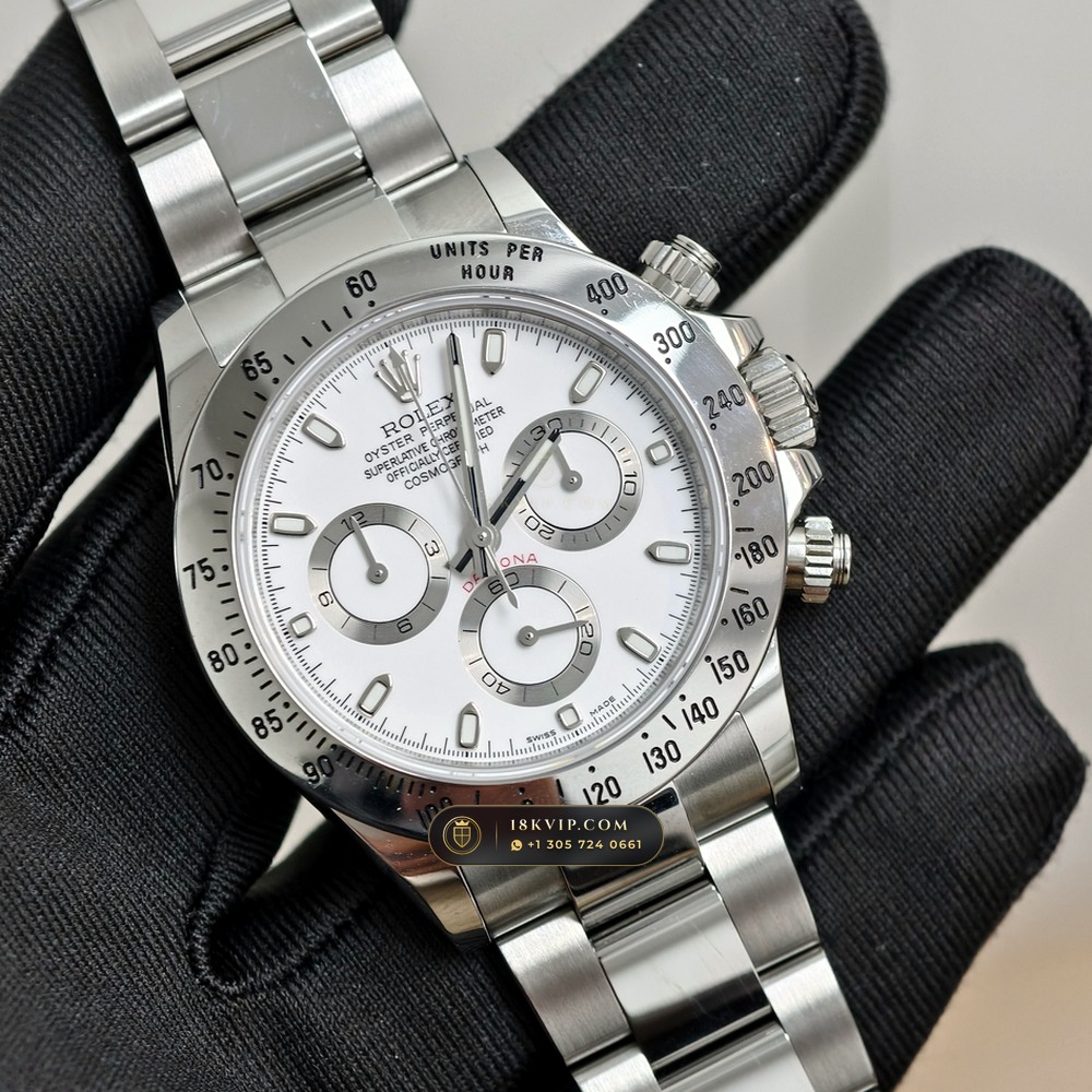 Rolex Cosmograph Daytona Hand-Chamfered Bevel Spec Ref. 116520 — Private Vault Edition — Studio Gallery Plate III in 904L Stainless Steel Custom Architecture (143.2g Verified Mass, Rolex Manufacture Cal. 4130 - 72h Power Reserve)