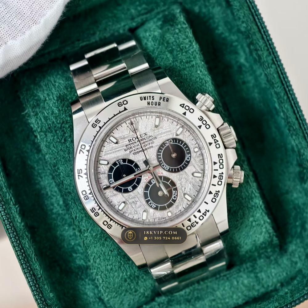 Rolex Cosmograph Daytona Gibeon Meteorite Dial 18K White Gold Ref. 116509 — Private Vault Edition — Studio Gallery Plate II in 18K White Gold Au750 (216.9g Verified Mass, Rolex Manufacture Cal. 4130 - 72h Power Reserve)