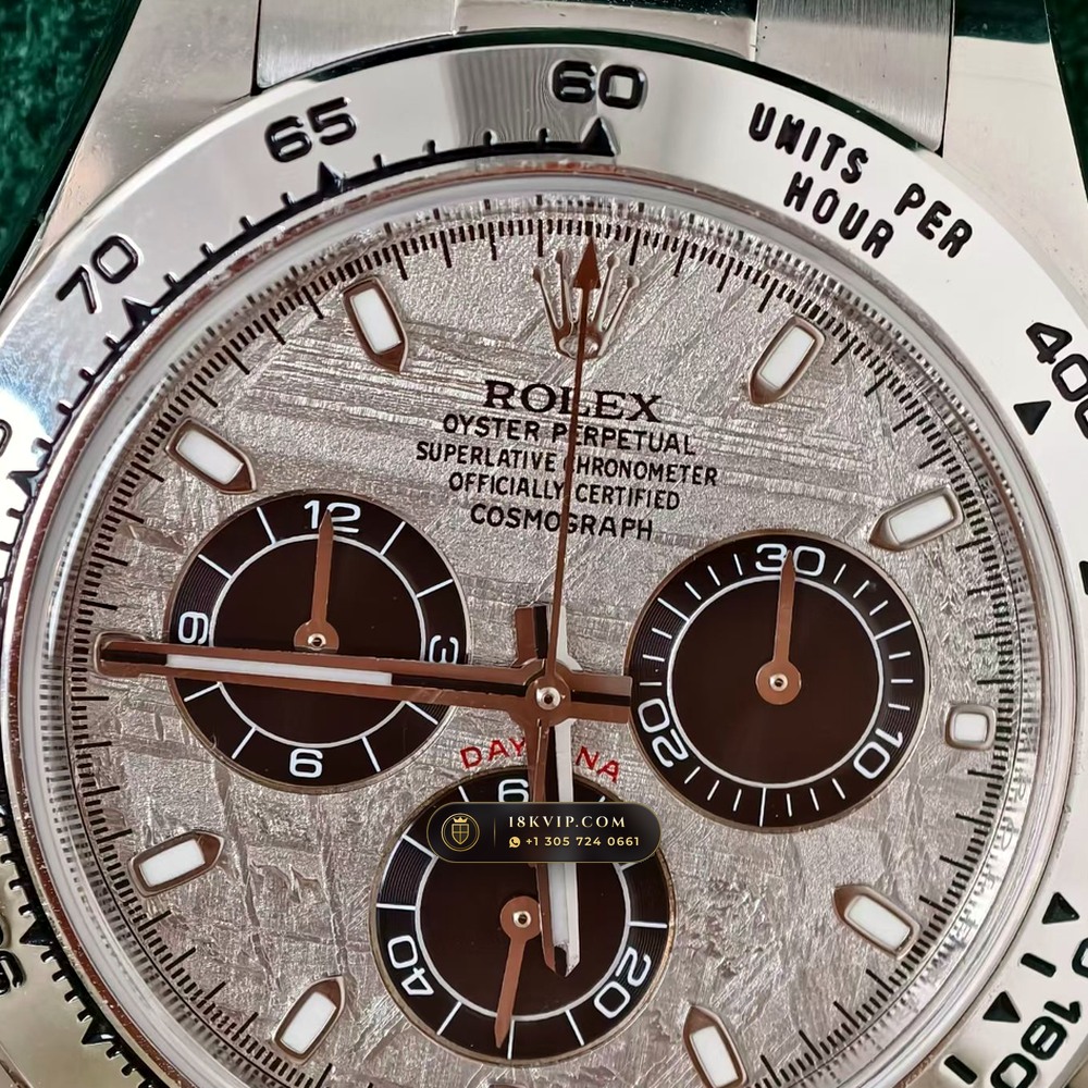 Rolex Cosmograph Daytona Gibeon Meteorite Dial 18K White Gold Ref. 116509 — Private Vault Edition — Studio Gallery Plate IV in 18K White Gold Au750 (216.9g Verified Mass, Rolex Manufacture Cal. 4130 - 72h Power Reserve)