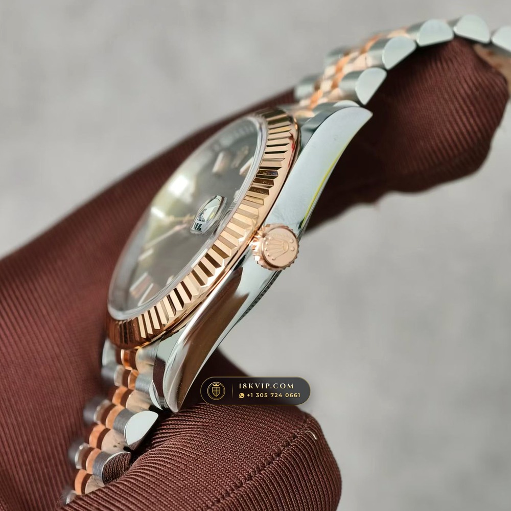 Rolex Datejust 41 Ref. 126331 — Private Vault Edition — Studio Gallery Plate VII in 18K Gold & 904L Oystersteel Rolesor (150.9g Verified Mass, Rolex Manufacture Cal. 3235 - 70h Power Reserve)