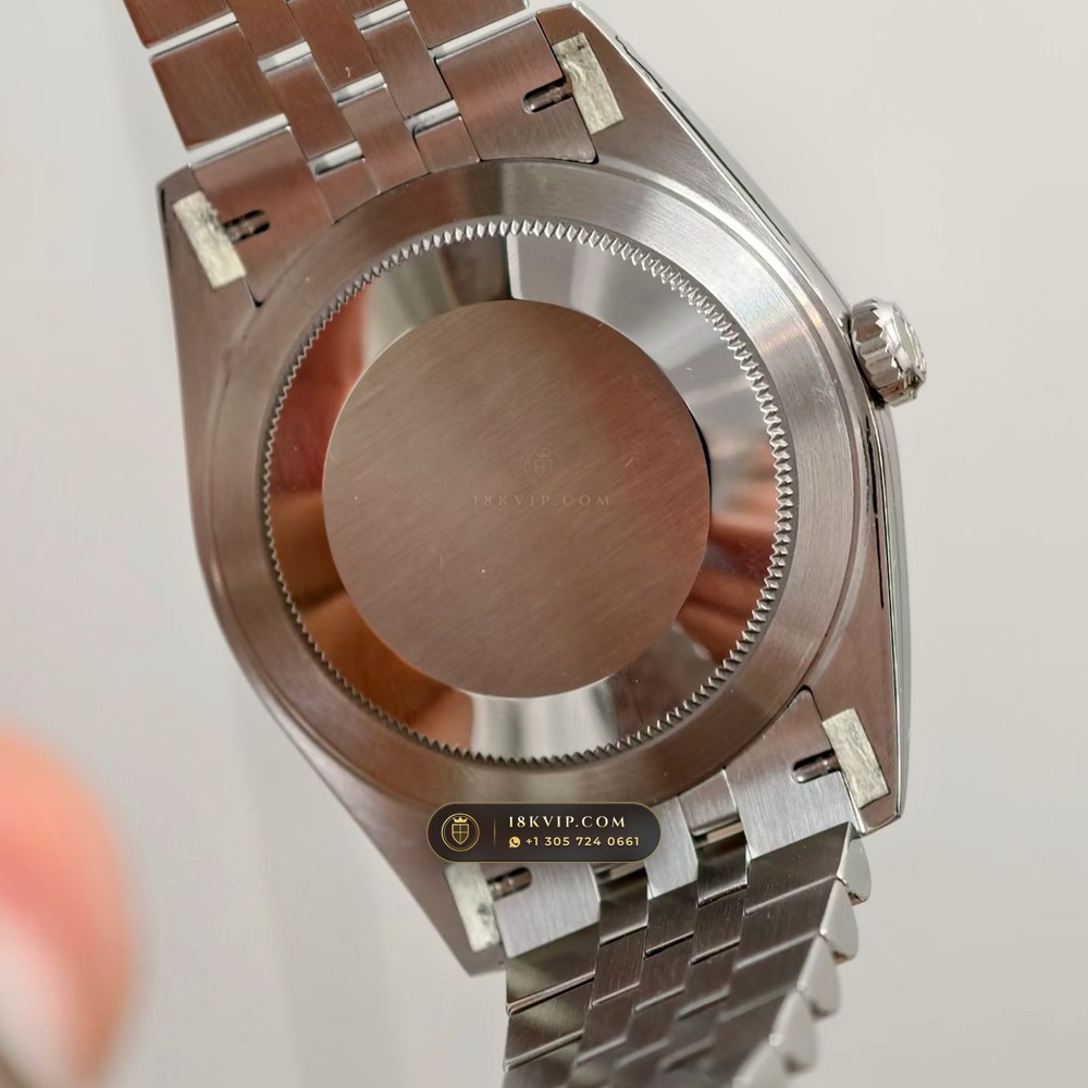 Rolex Datejust 41 Deep Crystal Optics Ref. 126331 — Private Vault Edition — Studio Gallery Plate VIII in 18K Gold & 904L Oystersteel Rolesor (150.4g Verified Mass, Rolex Manufacture Cal. 3235 - 70h Power Reserve)