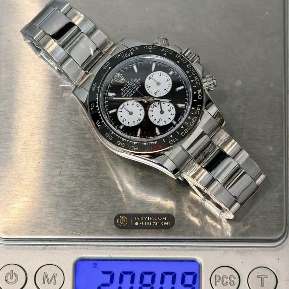 Rolex Cosmograph Daytona Le Mans 100th Anniversary 18K White Gold Free-Sprung Calibre Ref. 126529LN — Private Vault Edition — Studio Gallery Plate VIII in 18K White Gold Au750 (216.7g Verified Mass, Rolex Manufacture Cal. 4132 - 24h Le Mans)