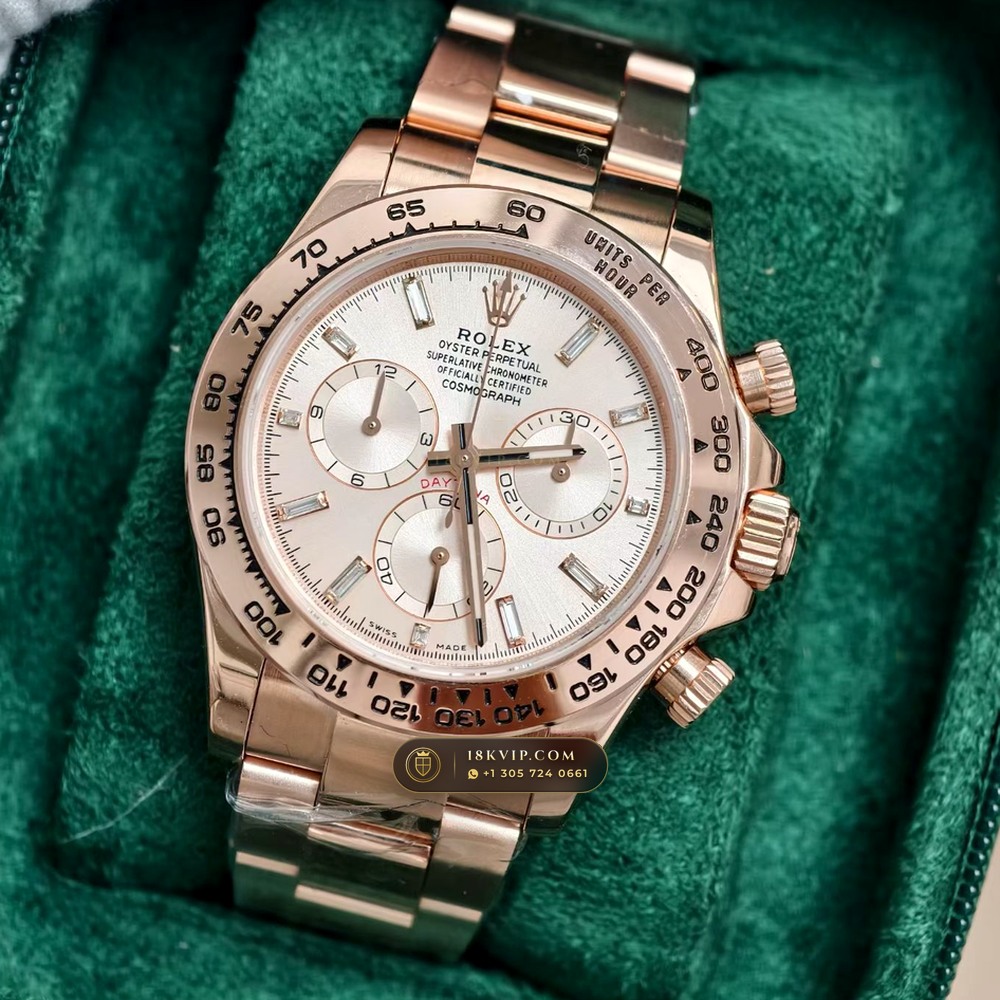 Rolex Cosmograph Daytona 18K Everose Gold Hand-Finished Buff Dial Deep Crystal Optics Ref. 116505 — Private Vault Edition — Studio Gallery Plate II in 18K Rose Gold Au750 (216.1g Verified Mass, Rolex Manufacture Cal. 4130 - 72h Power Reserve)