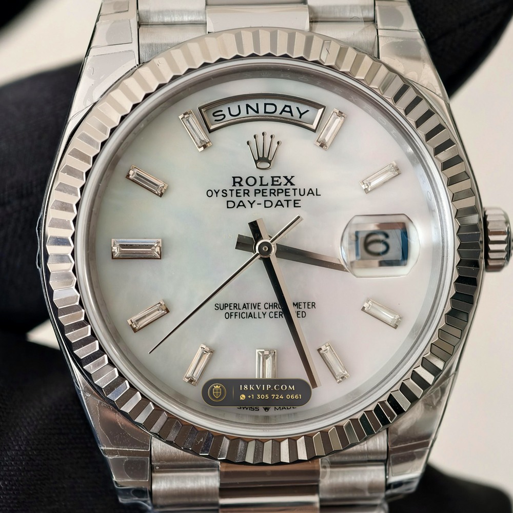 Rolex Day-Date 40 Iridescent Natural Mother-of-Pearl Dial 18K White Gold Ref. 228239 — Private Vault Edition — Studio Gallery Plate IV in 18K White Gold Au750 (210.5g Verified Mass, Rolex Manufacture Cal. 3255 - 70h Power Reserve)