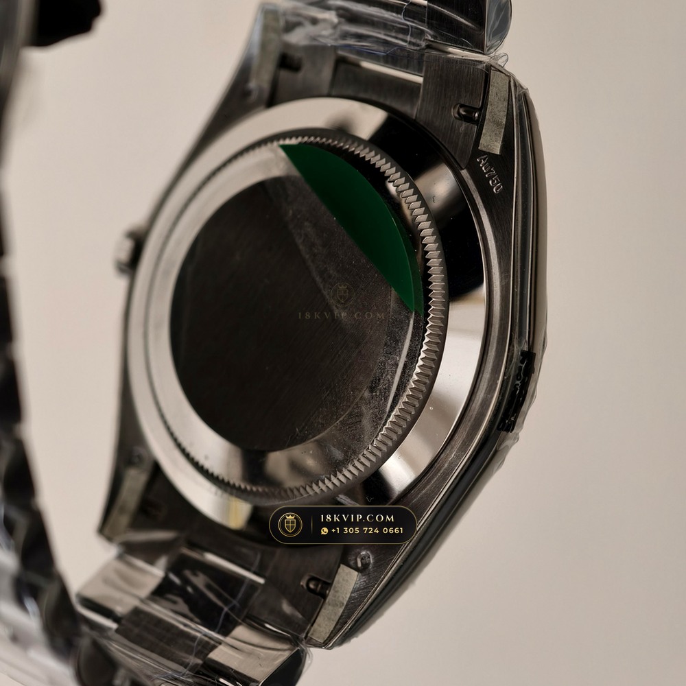 Rolex Day-Date 40 Iridescent Natural Mother-of-Pearl Dial 18K White Gold Ref. 228239 — Private Vault Edition — Studio Gallery Plate VIII in 18K White Gold Au750 (210.5g Verified Mass, Rolex Manufacture Cal. 3255 - 70h Power Reserve)