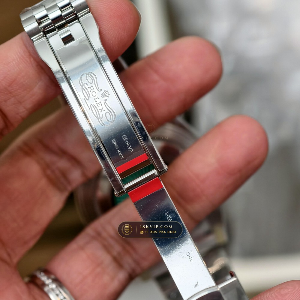 Rolex Datejust 41 Geneva Atelier Spec Ref. 126331 — Private Vault Edition — Studio Gallery Plate VIII in 18K Gold & 904L Oystersteel Rolesor (150.7g Verified Mass, Rolex Manufacture Cal. 3235 - 70h Power Reserve)