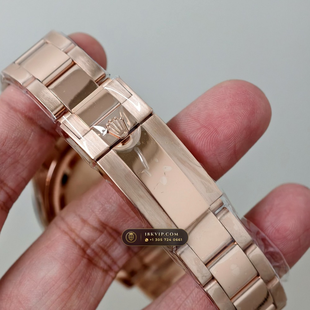 Rolex Cosmograph Daytona Starry Sky Dial 18K Everose Gold Ref. 126505 — Private Vault Edition — Studio Gallery Plate IX in 18K Rose Gold Au750 (216.3g Verified Mass, Rolex Manufacture Cal. 4131 - 72h Power Reserve)