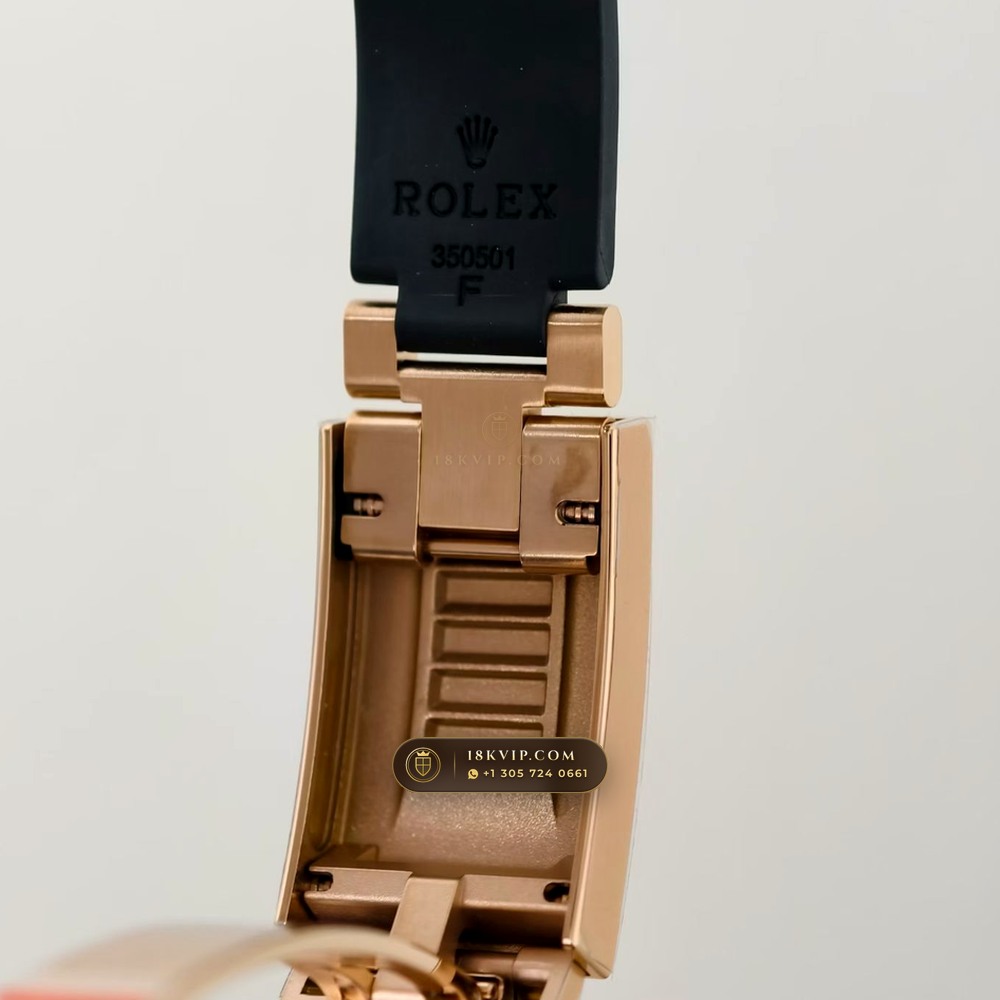 Rolex Cosmograph Daytona 18K Everose Gold Hand-Chamfered Bevel Spec Ref. 126515LN — Private Vault Edition — Studio Gallery Plate VII in 18K Rose Gold Au750 (160.3g Verified Mass, Rolex Manufacture Cal. 4131 - 72h Power Reserve)
