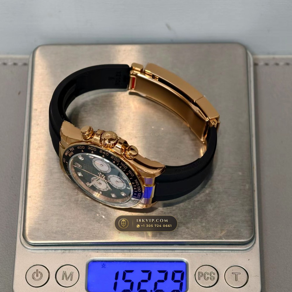 Rolex Cosmograph Daytona 18K Everose Gold Hand-Chamfered Bevel Spec Ref. 126515LN — Private Vault Edition — Studio Gallery Plate IX in 18K Rose Gold Au750 (160.3g Verified Mass, Rolex Manufacture Cal. 4131 - 72h Power Reserve)