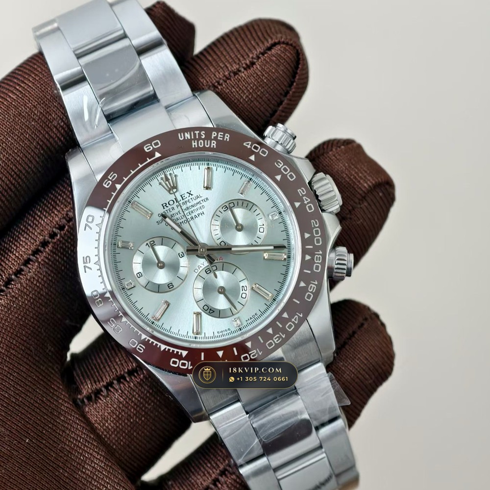 Rolex Cosmograph Daytona Ice-Blue Sunray Dial 950 Platinum Ref. 116506 — Private Vault Edition — Studio Gallery Plate II in 950 Platinum Pt950 (281.9g Verified Mass, Rolex Manufacture Cal. 4130 - 72h Power Reserve)