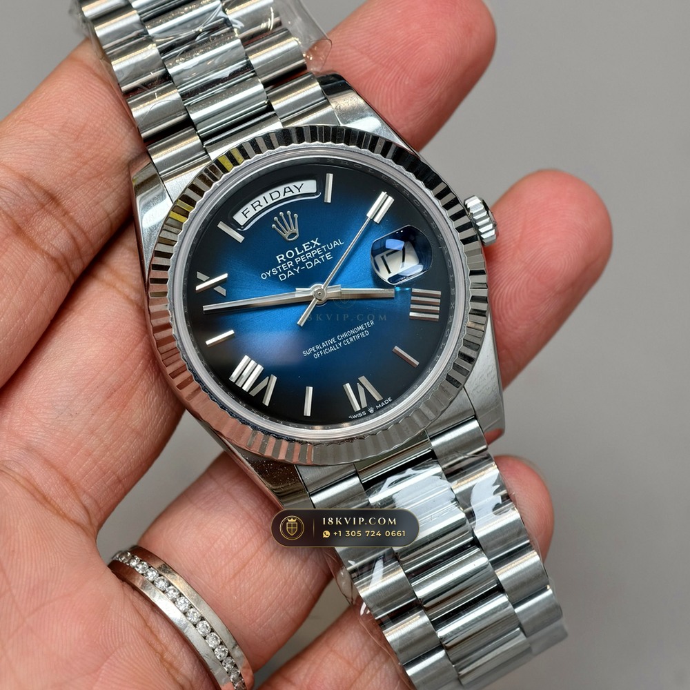 Rolex Day-Date 40 18K White Gold Chronometer Regulated Spec Ref. 228239 — Private Vault Edition — Studio Gallery Plate III in 18K White Gold Au750 (210.6g Verified Mass, Rolex Manufacture Cal. 3255 - 70h Power Reserve)