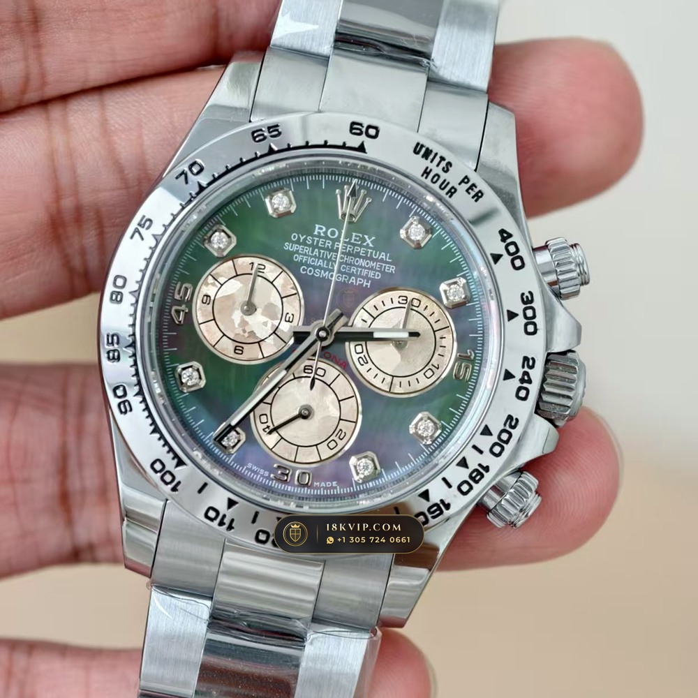 Rolex Cosmograph Daytona Iridescent Natural Mother-of-Pearl Dial 18K White Gold Ref. 126509 — Private Vault Edition — Studio Gallery Plate III in 18K White Gold Au750 (216.3g Verified Mass, Rolex Manufacture Cal. 4131 - 72h Power Reserve)