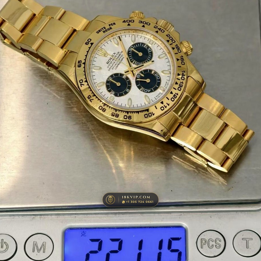 Rolex Cosmograph Daytona 18K Yellow Gold Hand-Finished Buff Dial Deep Crystal Optics Ref. 116508 — Private Vault Edition — Studio Gallery Plate VIII in 18K Yellow Gold Au750 (216.4g Verified Mass, Rolex Manufacture Cal. 4130 - 72h Power Reserve)
