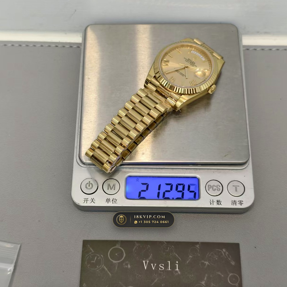 Rolex Day-Date 40 Champagne Gold Roman Dial 18K Yellow Gold Ref. 228238 — Private Vault Edition — Studio Gallery Plate VIII in 18K Yellow Gold Au750 (210.4g Verified Mass, Rolex Manufacture Cal. 3255 - 70h Power Reserve)