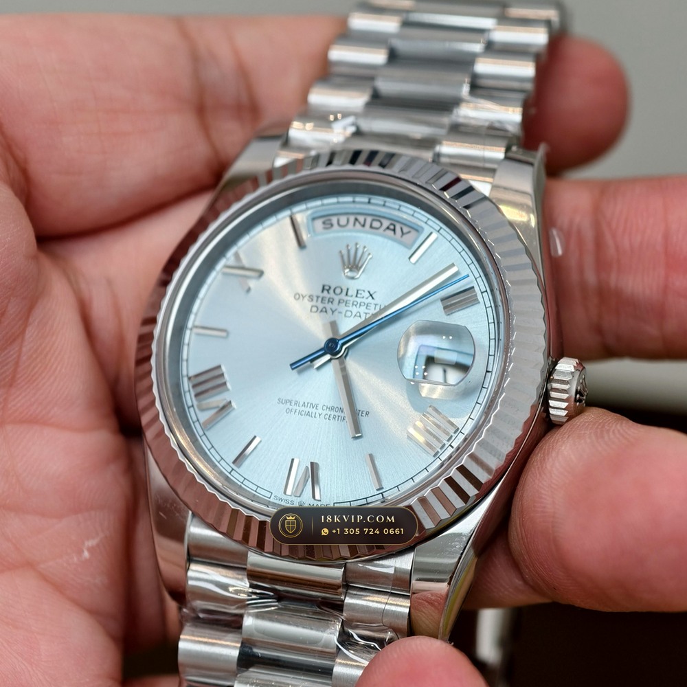 Rolex Day-Date 40 950 Platinum Geneva Atelier Spec Ref. 228236 — Private Vault Edition — Studio Gallery Plate IV in 950 Platinum Pt950 (280.1g Verified Mass, Rolex Manufacture Cal. 3255 - 70h Power Reserve)