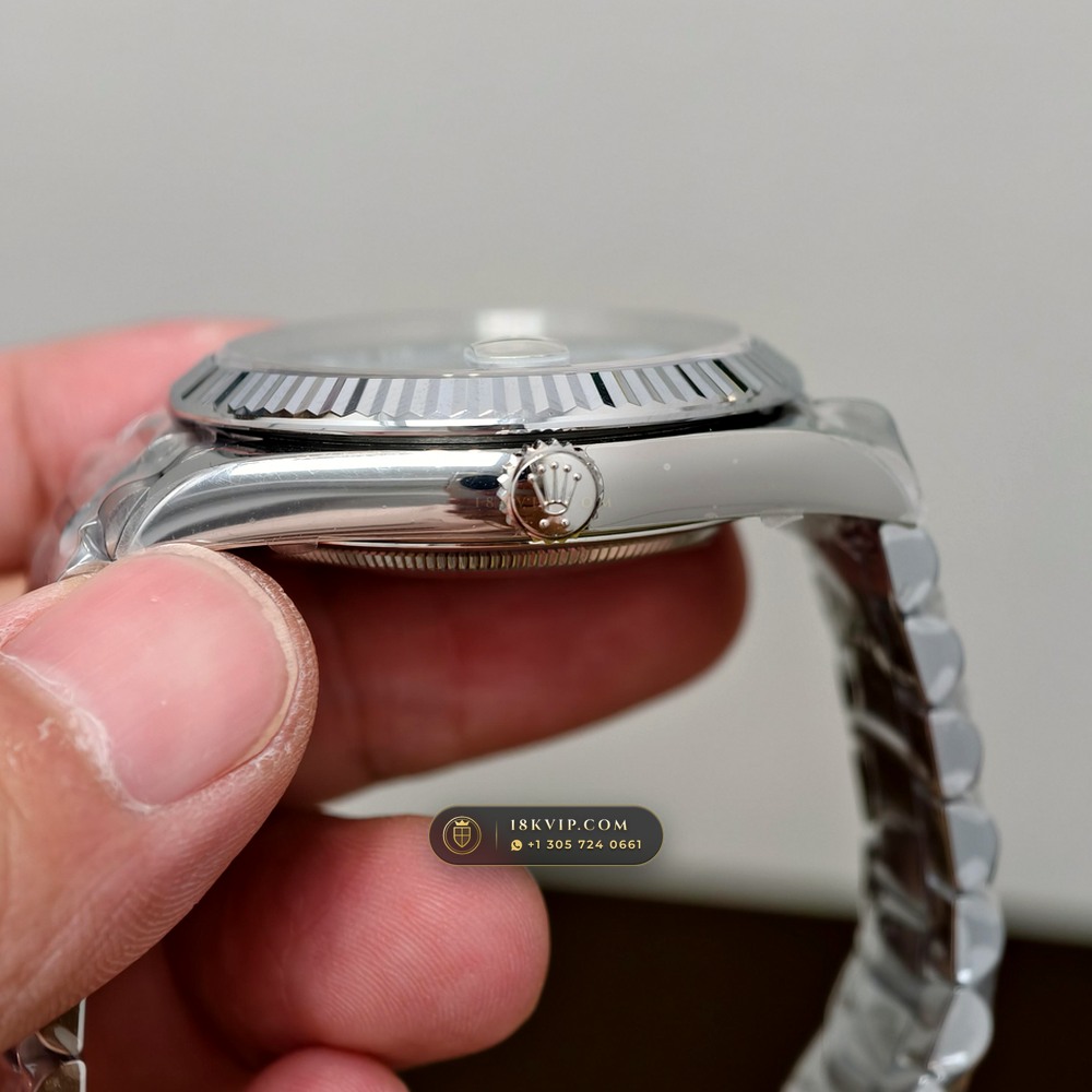 Rolex Day-Date 40 950 Platinum Geneva Atelier Spec Ref. 228236 — Private Vault Edition — Studio Gallery Plate VI in 950 Platinum Pt950 (280.1g Verified Mass, Rolex Manufacture Cal. 3255 - 70h Power Reserve)