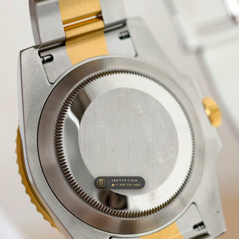 Rolex Submariner Date Ref. 116613 — Private Vault Edition — Studio Gallery Plate V in 18K Gold & 904L Oystersteel Rolesor (174.6g Verified Mass, Rolex Manufacture Cal. 3135)