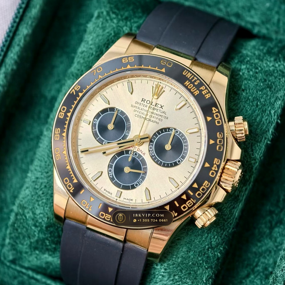 Rolex Cosmograph Daytona 18K Yellow Gold 5-Axis CNC Case Ref. 126518LN — Private Vault Edition — Studio Gallery Plate III in 18K Yellow Gold Au750 (160.3g Verified Mass, Rolex Manufacture Cal. 4131 - 72h Power Reserve)