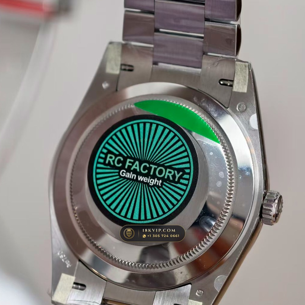 Rolex Day-Date 40 Graduated Blue Ombre Dial 18K White Gold Ref. 228239 — Private Vault Edition — Studio Gallery Plate VII in 18K White Gold Au750 (210.6g Verified Mass, Rolex Manufacture Cal. 3255 - 70h Power Reserve)