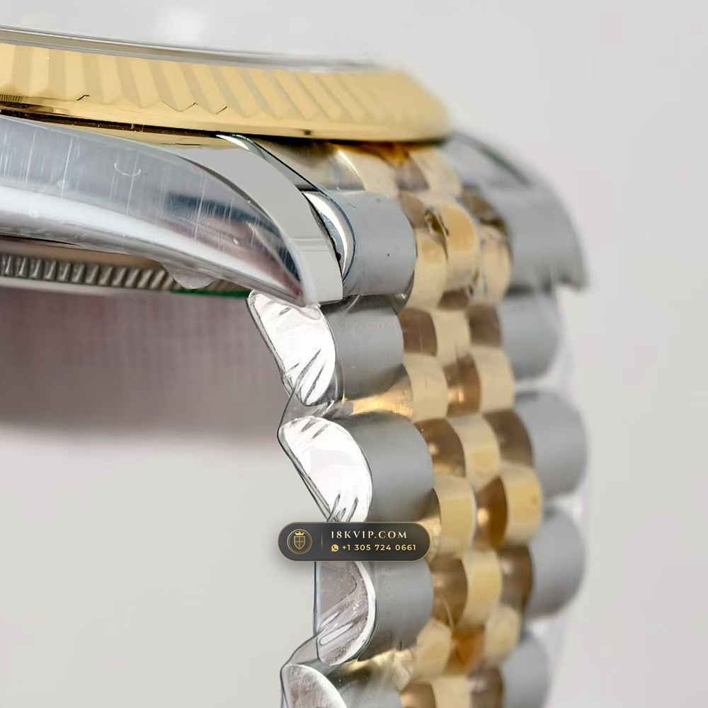 Rolex Datejust 41 Hand-Chamfered Bevel Spec Ref. 126331 — Private Vault Edition — Studio Gallery Plate V in 18K Gold & 904L Oystersteel Rolesor (150.1g Verified Mass, Rolex Manufacture Cal. 3235 - 70h Power Reserve)