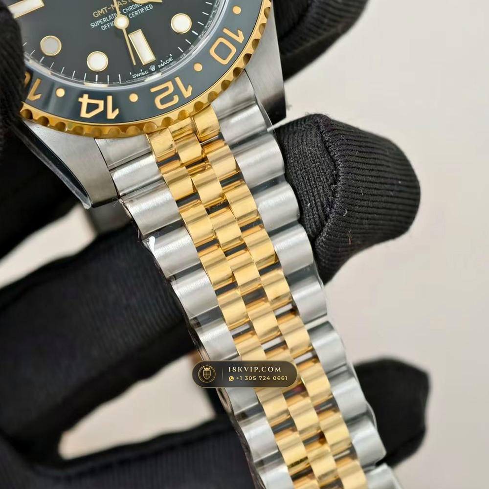 Rolex GMT-Master II Guinness / Zombie Grey & Black Cerachrom 18K Everose Gold Ref. 126715CHNR — Private Vault Edition — Studio Gallery Plate IV in 18K Rose Gold Au750 (225.4g Verified Mass, Rolex Manufacture Cal. 3285 - 70h Power Reserve)