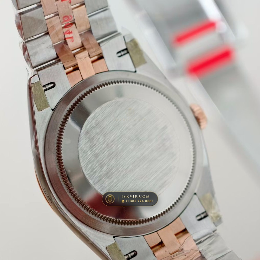Rolex Datejust 36 Wimbledon Slate Roman Dial Ref. 126231 — Private Vault Edition — Studio Gallery Plate VI in 18K Gold & 904L Oystersteel Rolesor (130.1g Verified Mass, Rolex Manufacture Cal. 3235 - 70h Power Reserve)
