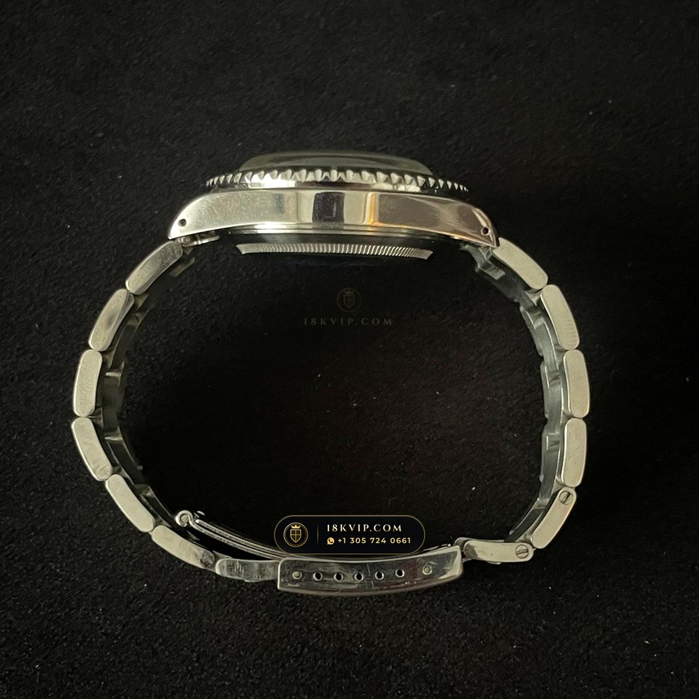 Rolex Submariner Date Ref. 1680 — Private Vault Edition — Studio Gallery Plate IV in 904L Stainless Steel Custom Architecture (115.2g Verified Mass, Rolex Manufacture Cal. 3135)