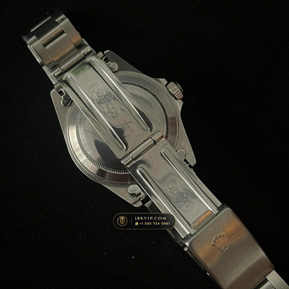 Rolex Submariner Date Ref. 1680 — Private Vault Edition — Studio Gallery Plate VI in 904L Stainless Steel Custom Architecture (115.2g Verified Mass, Rolex Manufacture Cal. 3135)