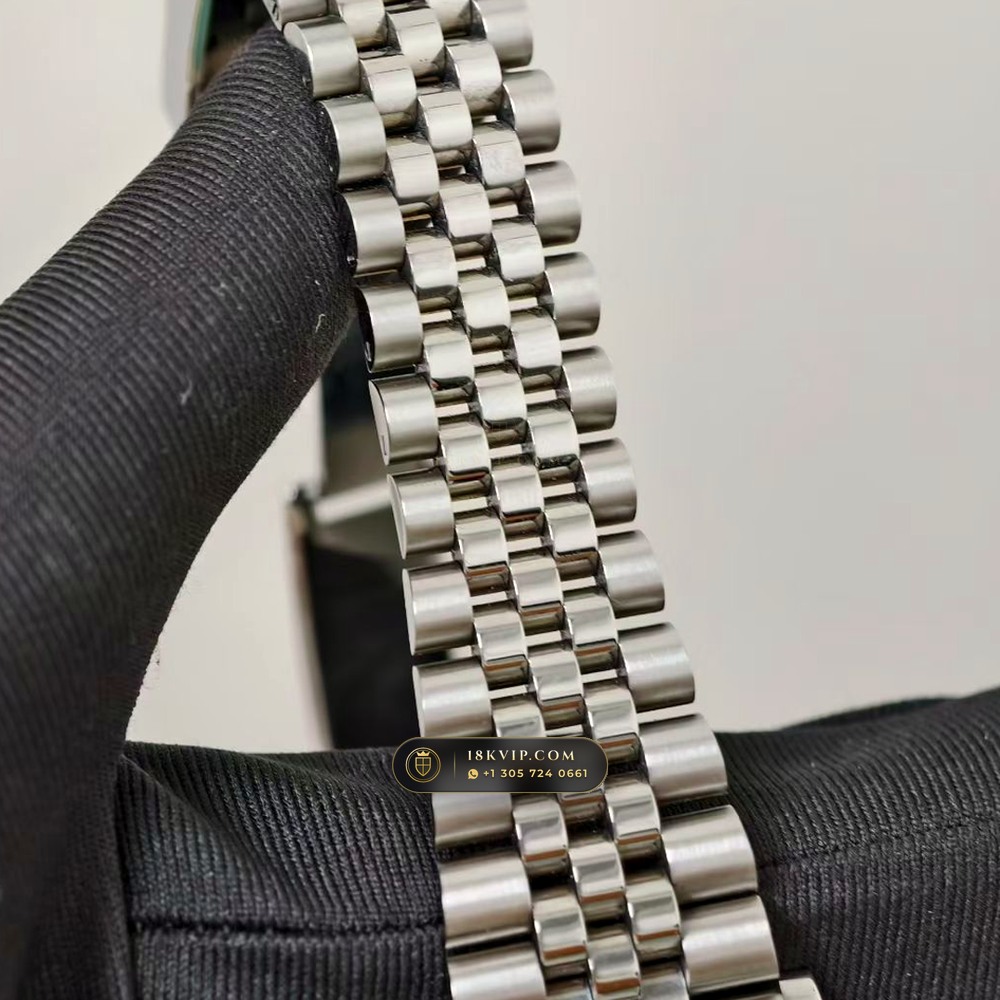 Rolex Datejust 41 Wimbledon Slate Roman Dial Ref. 126334 — Private Vault Edition — Studio Gallery Plate IV in 904L Stainless Steel Custom Architecture (136.6g Verified Mass, Rolex Manufacture Cal. 3235 - 70h Power Reserve)