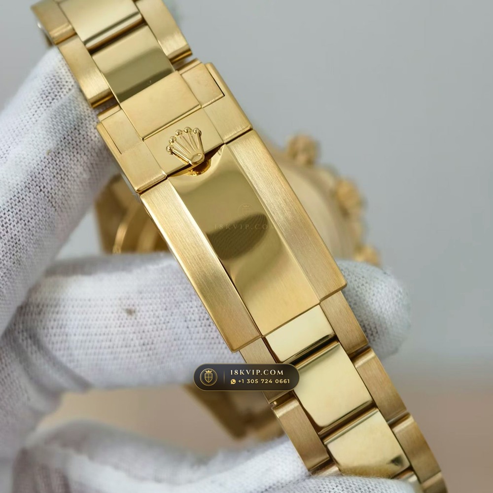 Rolex Cosmograph Daytona John Mayer Emerald Dial 18K Yellow Gold Ref. 116508 — Private Vault Edition — Studio Gallery Plate VI in 18K Yellow Gold Au750 (216.7g Verified Mass, Rolex Manufacture Cal. 4130 - 72h Power Reserve)