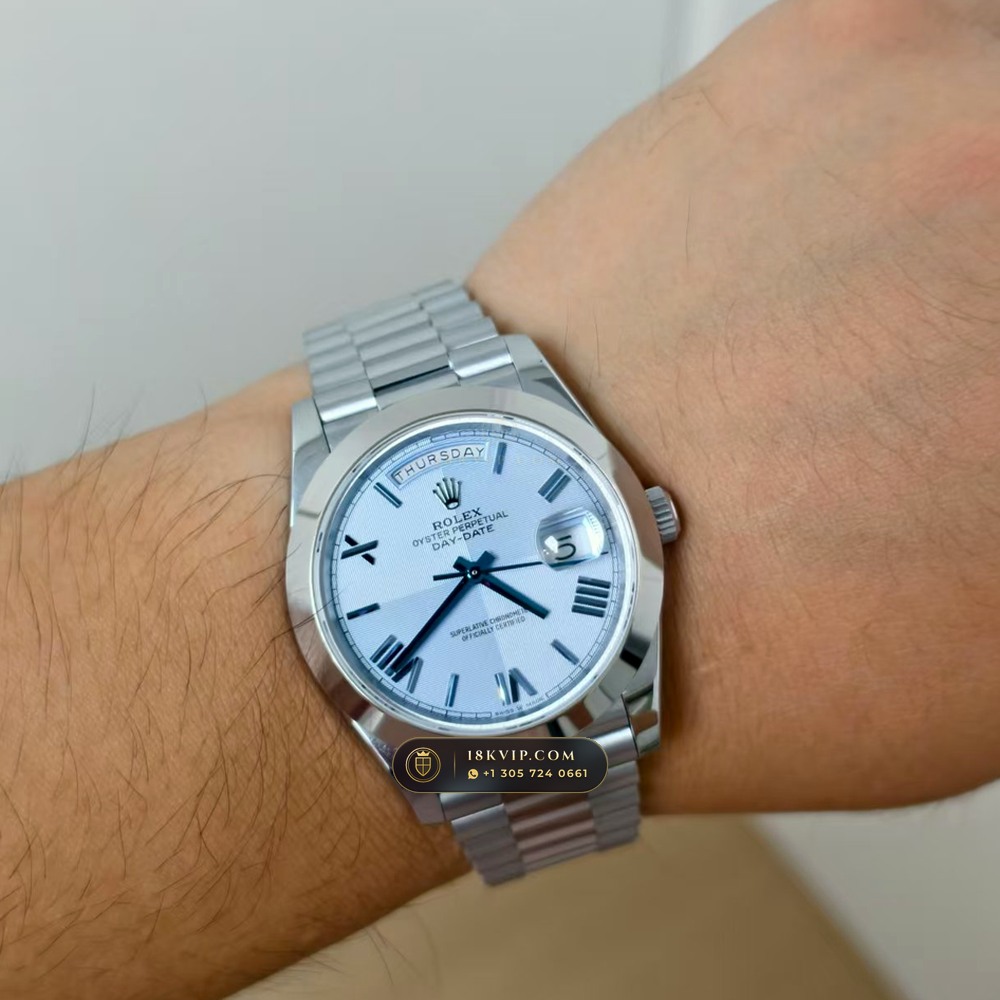 Rolex Day-Date 40 950 Platinum Ref. 228206 — Private Vault Edition — Studio Gallery Plate VIII in 950 Platinum Pt950 (280.4g Verified Mass, Rolex Manufacture Cal. 3255 - 70h Power Reserve)
