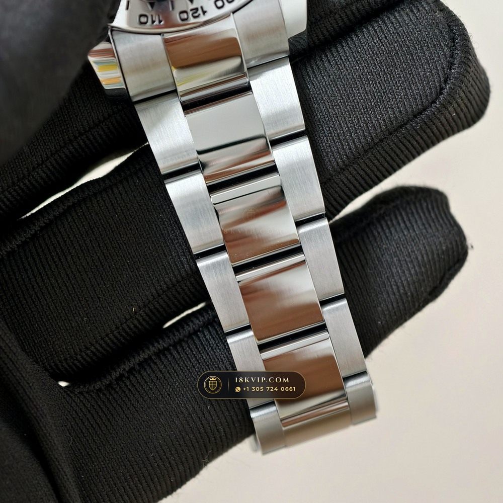 Rolex Cosmograph Daytona Starry Sky Dial 18K White Gold Ref. 126509 — Private Vault Edition — Studio Gallery Plate III in 18K White Gold Au750 (216.9g Verified Mass, Rolex Manufacture Cal. 4131 - 72h Power Reserve)