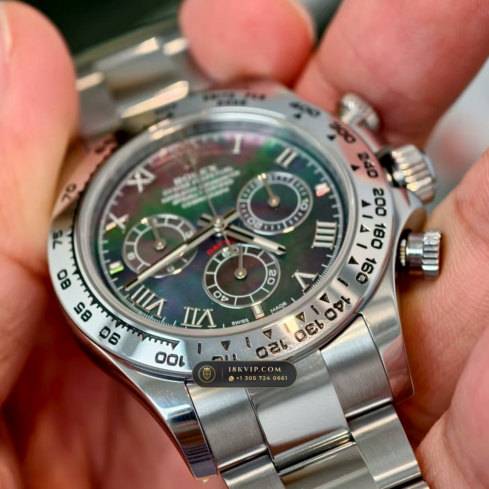 Rolex Cosmograph Daytona Tahitian Mother-of-Pearl Dial 18K White Gold Ref. 126509 — Private Vault Edition — Studio Gallery Plate VII in 18K White Gold Au750 (216.7g Verified Mass, Rolex Manufacture Cal. 4131 - 72h Power Reserve)
