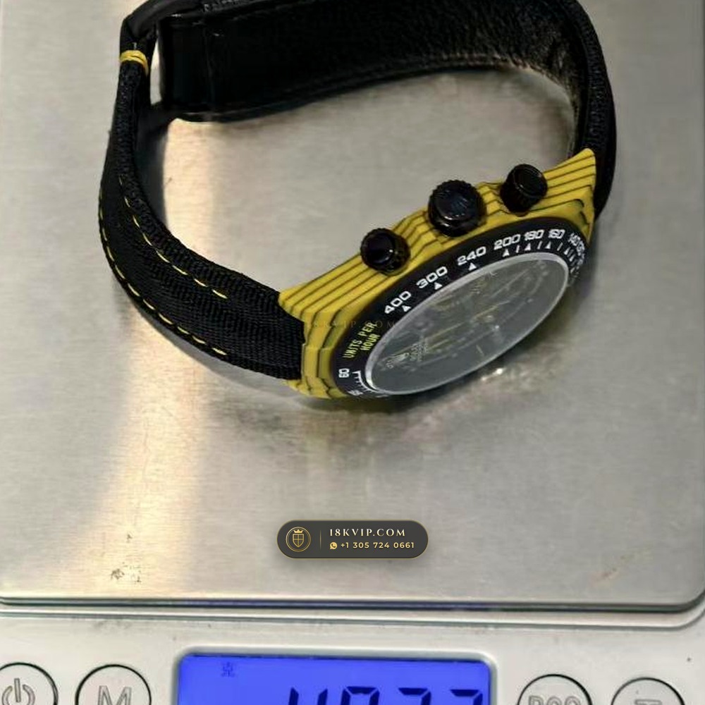 Rolex Cosmograph Daytona DiW Carbon Bumblebee Edition Ref. 116500LN — Private Vault Edition — Studio Gallery Plate VIII in Forged Carbon TPT & Titanium (62.9g Verified Mass, Rolex Manufacture Cal. 4130 - 72h Power Reserve)