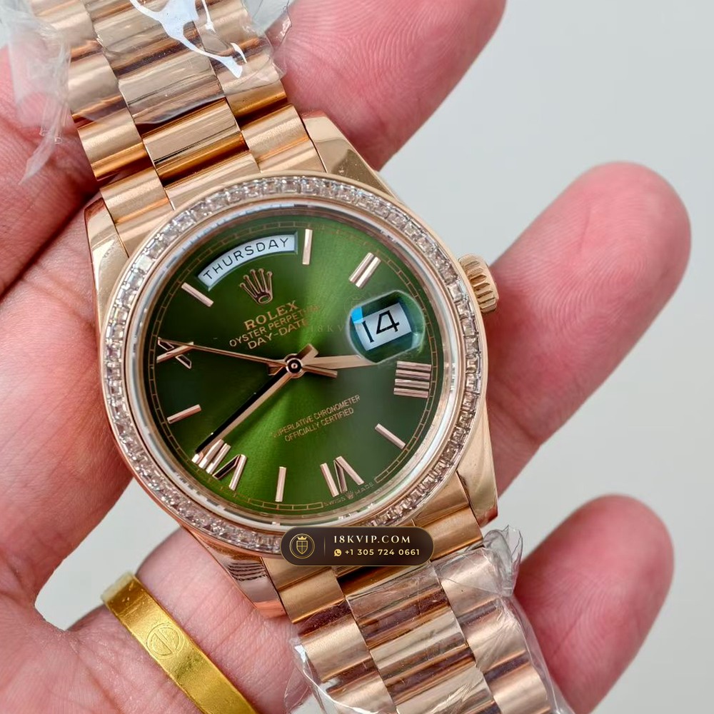 Rolex Day-Date 36 Baguette Diamond Bezel 18K Everose Gold Ref. 128345RBR — Private Vault Edition — Studio Gallery Plate III in 18K Rose Gold Au750 (183.4g Verified Mass, Rolex Manufacture Cal. 3255 - 70h Power Reserve)