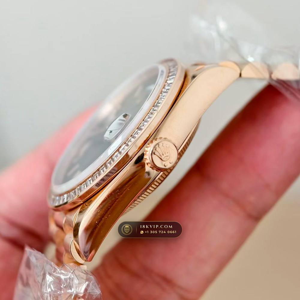 Rolex Day-Date 36 Baguette Diamond Bezel 18K Everose Gold Ref. 128345RBR — Private Vault Edition — Studio Gallery Plate VI in 18K Rose Gold Au750 (183.4g Verified Mass, Rolex Manufacture Cal. 3255 - 70h Power Reserve)