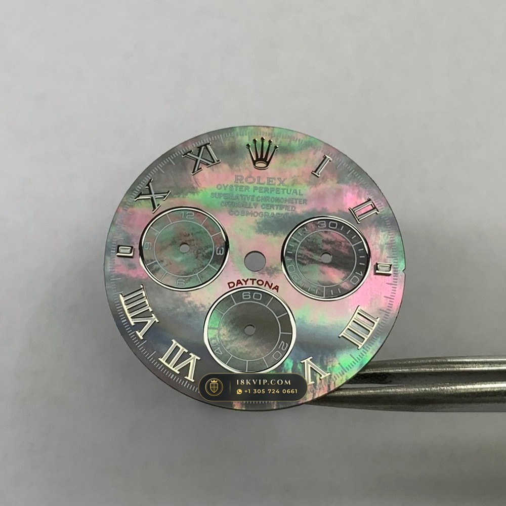 Rolex Cosmograph Daytona Tahitian Mother-of-Pearl Dial 18K White Gold Geneva Atelier Spec Ref. 126509 — Private Vault Edition — Studio Gallery Plate III in 18K White Gold Au750 (216.3g Verified Mass, Rolex Manufacture Cal. 4131 - 72h Power Reserve)