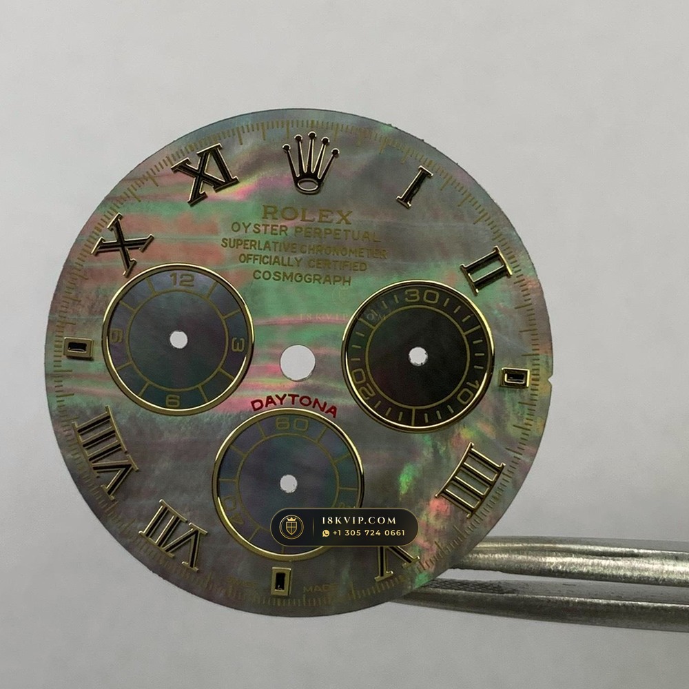 Rolex Cosmograph Daytona Tahitian Mother-of-Pearl Dial 18K White Gold Geneva Atelier Spec Ref. 126509 — Private Vault Edition — Studio Gallery Plate VII in 18K White Gold Au750 (216.3g Verified Mass, Rolex Manufacture Cal. 4131 - 72h Power Reserve)