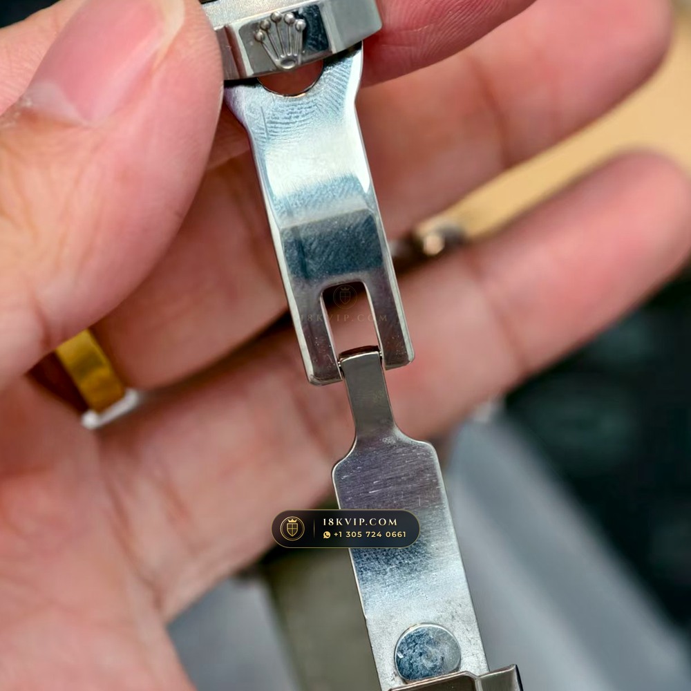 Rolex Cosmograph Daytona Beach Pink Mother-of-Pearl Strap Edition 18K White Gold Ref. 116519 — Private Vault Edition — Studio Gallery Plate VI in 18K White Gold Au750 (138.4g Verified Mass, Rolex Manufacture Cal. 4130 - 72h Power Reserve)