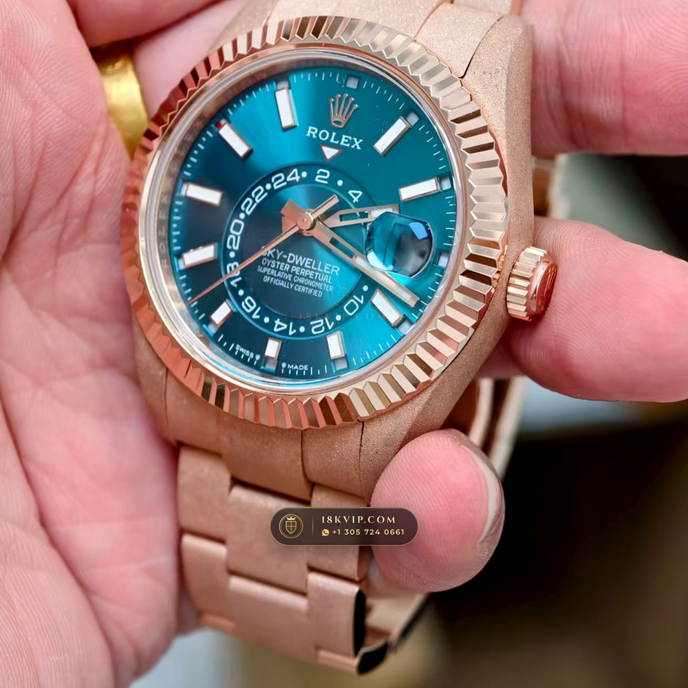 Rolex Sky-Dweller 18K Everose Gold Ref. 336935 — Private Vault Edition — Studio Gallery Plate III in 18K Rose Gold Au750 (252.2g Verified Mass, Rolex Manufacture Cal. 9002 Annual Calendar)