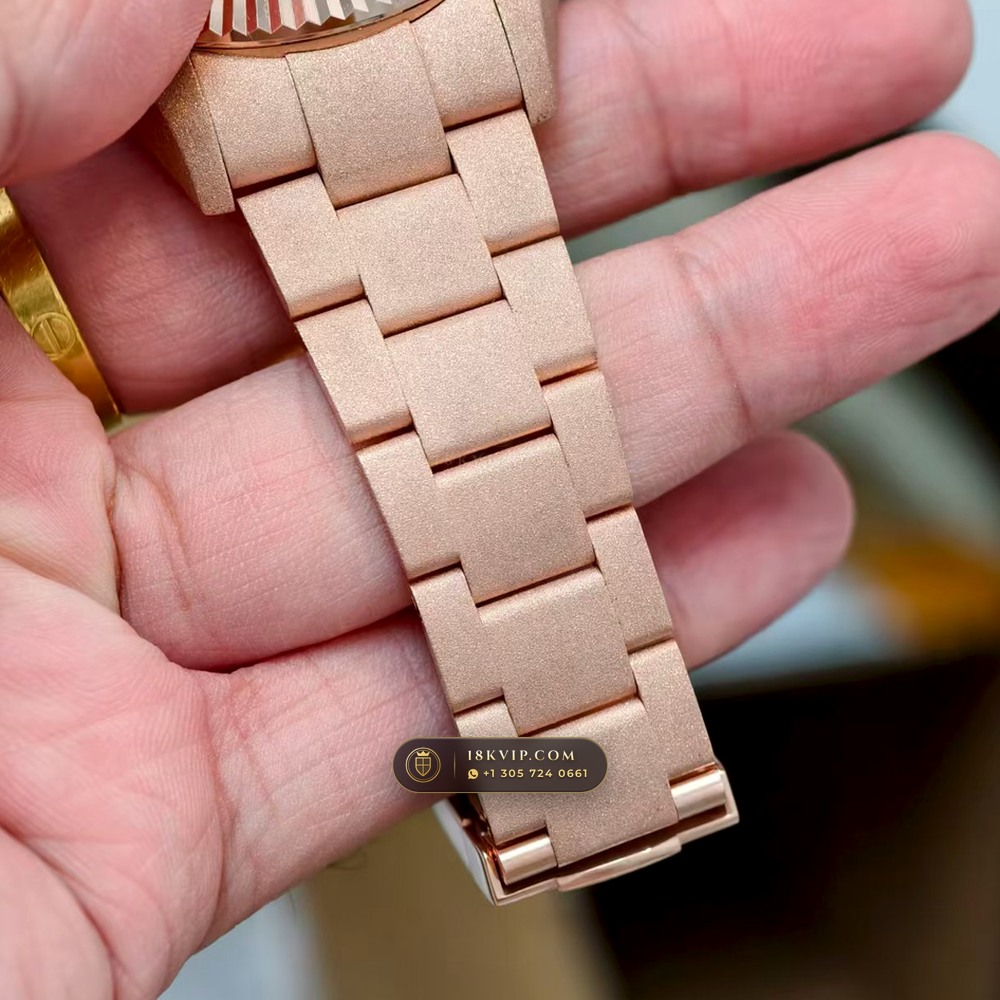 Rolex Sky-Dweller 18K Everose Gold Ref. 336935 — Private Vault Edition — Studio Gallery Plate IV in 18K Rose Gold Au750 (252.2g Verified Mass, Rolex Manufacture Cal. 9002 Annual Calendar)
