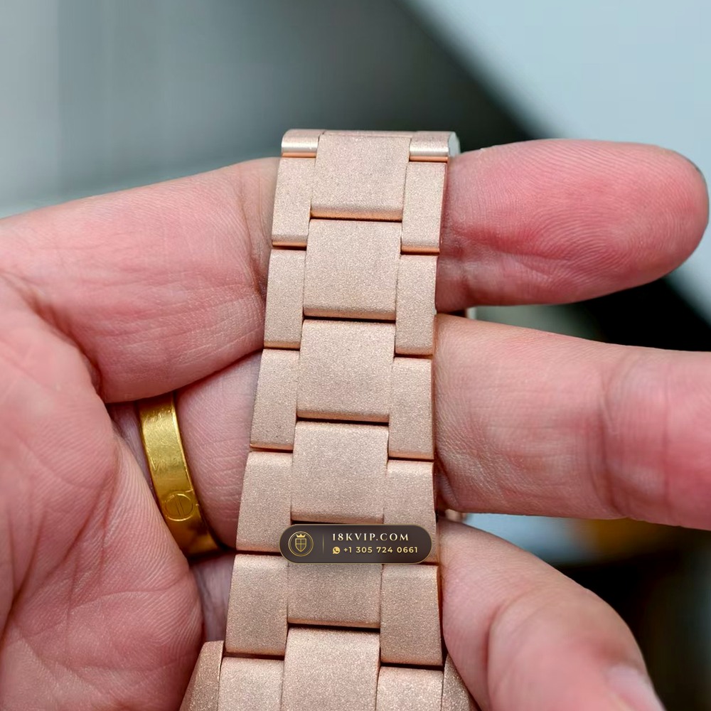 Rolex Sky-Dweller 18K Everose Gold Ref. 336935 — Private Vault Edition — Studio Gallery Plate V in 18K Rose Gold Au750 (252.2g Verified Mass, Rolex Manufacture Cal. 9002 Annual Calendar)