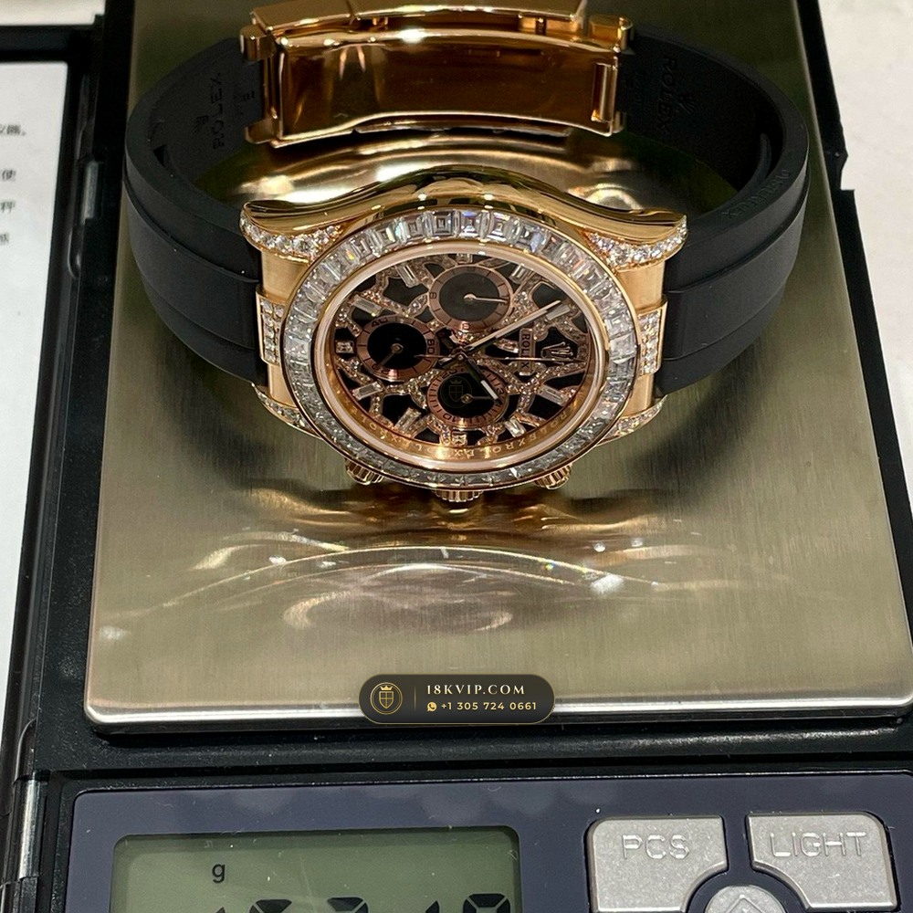 Rolex Cosmograph Daytona Giraffe Off-Catalogue Diamond Edition 18K Everose Gold Geneva Atelier Spec Ref. 126555TBR — Private Vault Edition — Studio Gallery Plate III in 18K Rose Gold Au750 (216.3g Verified Mass, Rolex Manufacture Cal. 4131 - 72h Power Reserve)